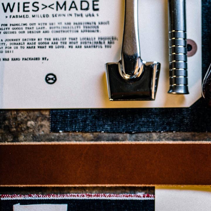 Field Notes Tan | Horween Leather for wholesale on Faire5