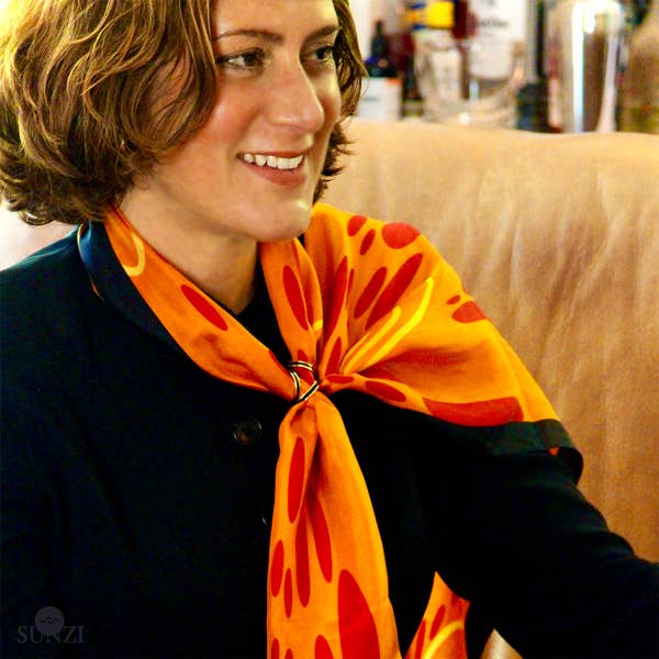 Bufanda cuadrada de sarga de seda naranja Star Dreaming para venta al por mayor de Sunzi