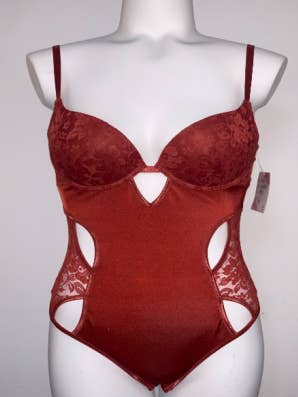 Body en micro dentelle brillante - Bosa Nova pour la vente par Just One