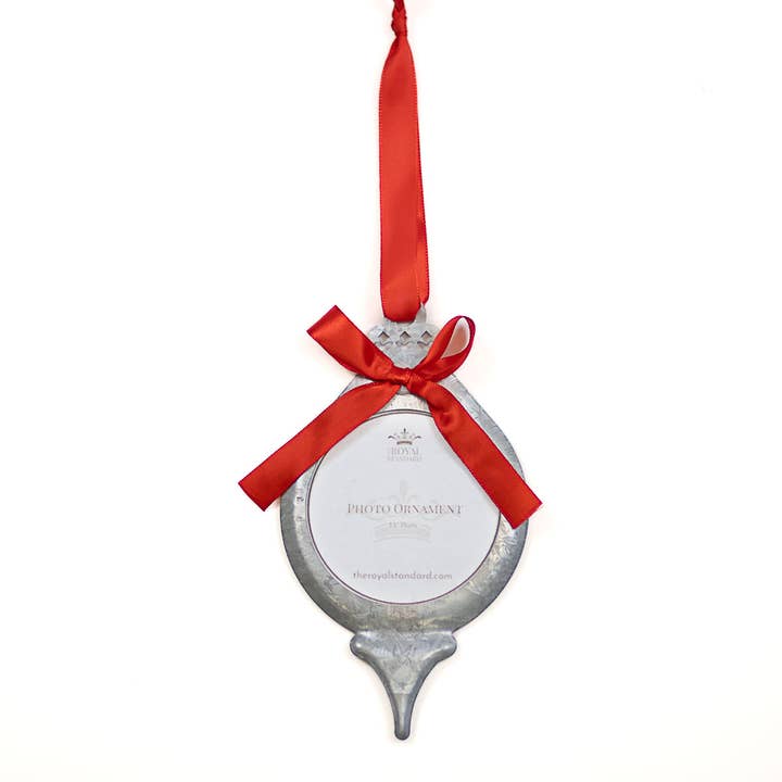 Foto Ornament Sølv 6" for engroshandel hos The Royal Standard