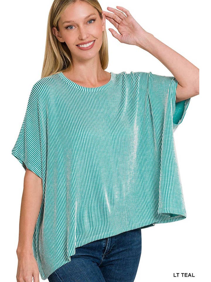 Vanilla Monkey - Wholesale Gebreide top - Dames - Oversized top met korte mouwen en geribbelde strepen10