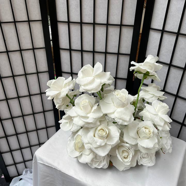 IVY CRUZ - Wholesale Artificial flowers - Rose Glam Centrepiece, Short Table Centrepiece, Low Wedding3