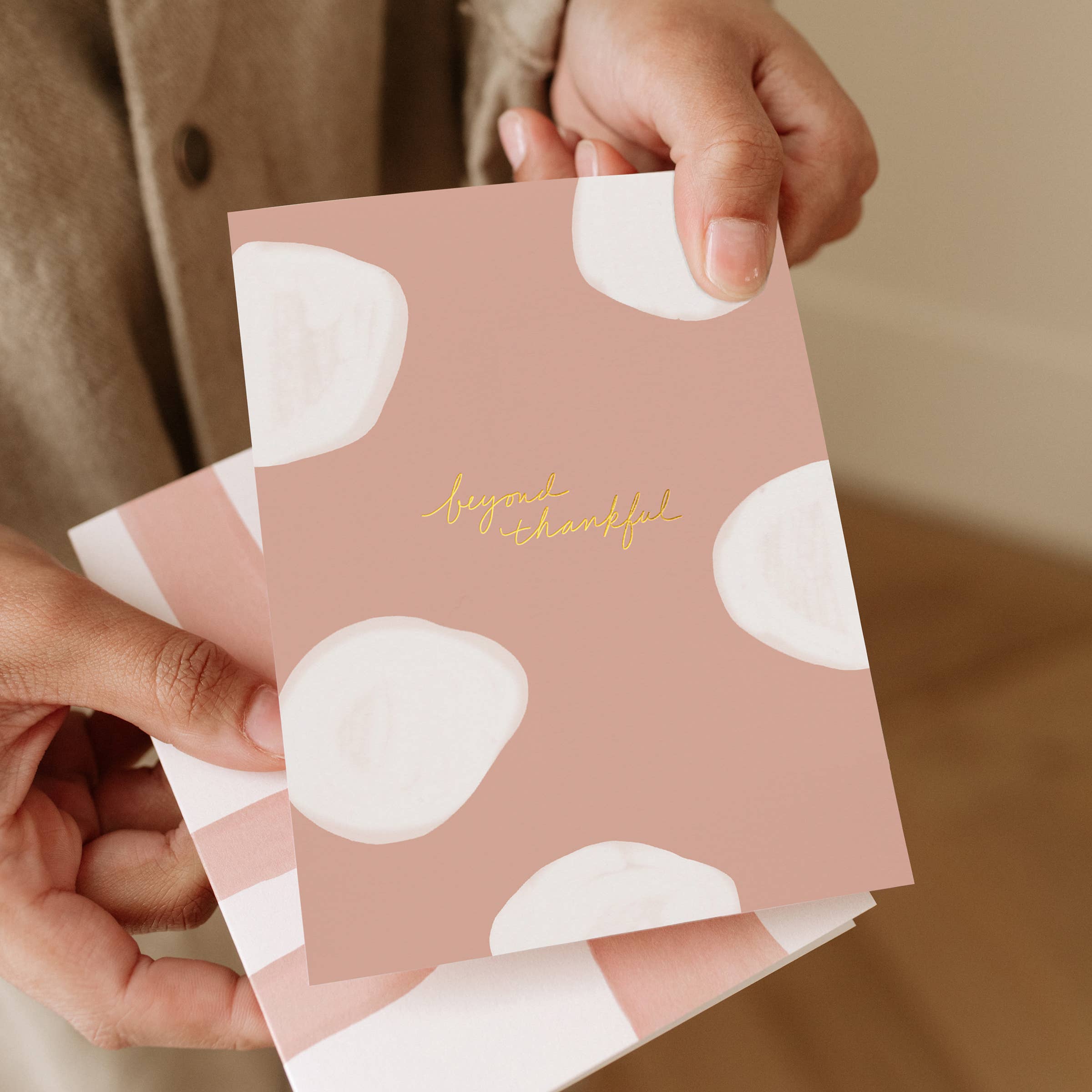 Ramona & Ruth - Vente Cartes de remerciements - Carte Beyond Thankful Dots Rose1
