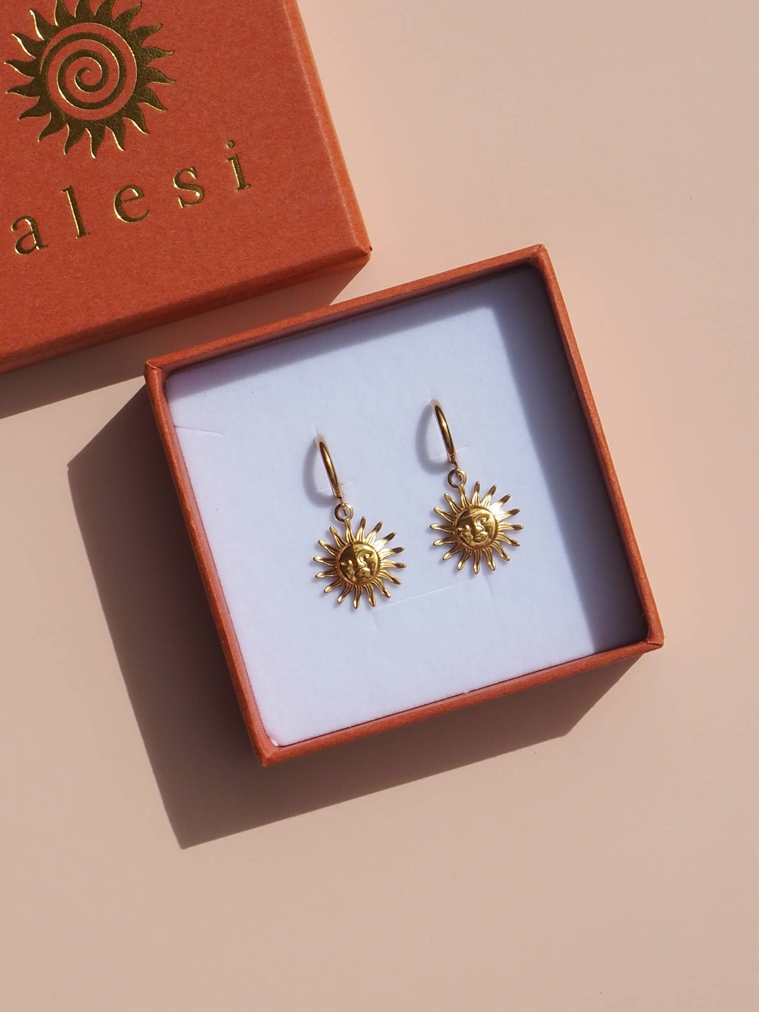 Alesi Jewellery - Wholesale Stud/Post Earrings - 18K Gold Sun Earrings1