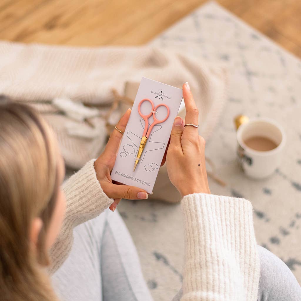 Chasing Threads - Wholesale Embroidery/Cross Stitch Supplies - Coloured Embroidery Scissors13