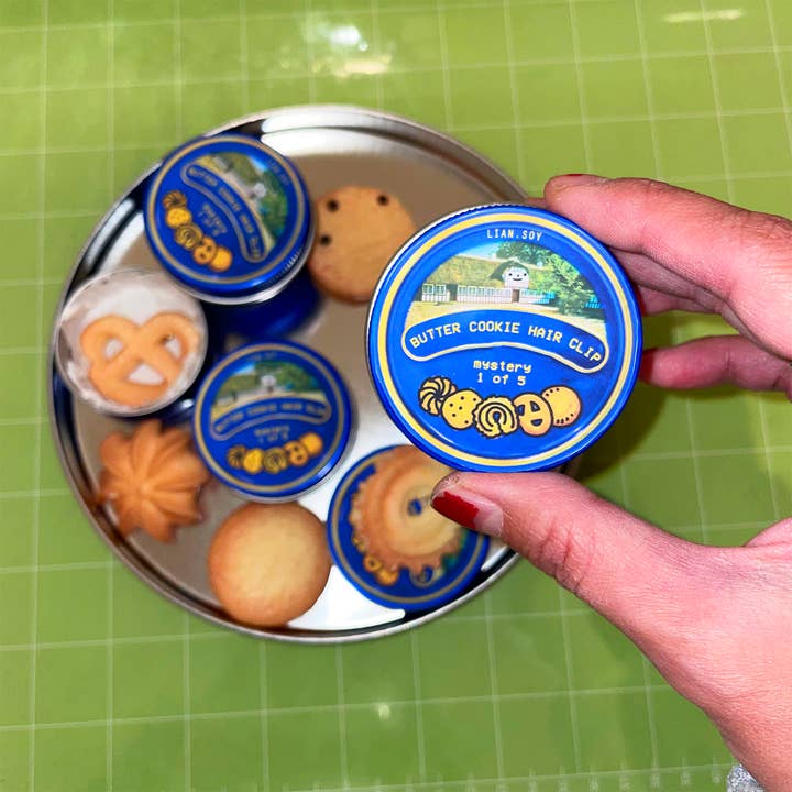 Butter Cookie Hair Clip Tin for wholesale by lian.soy