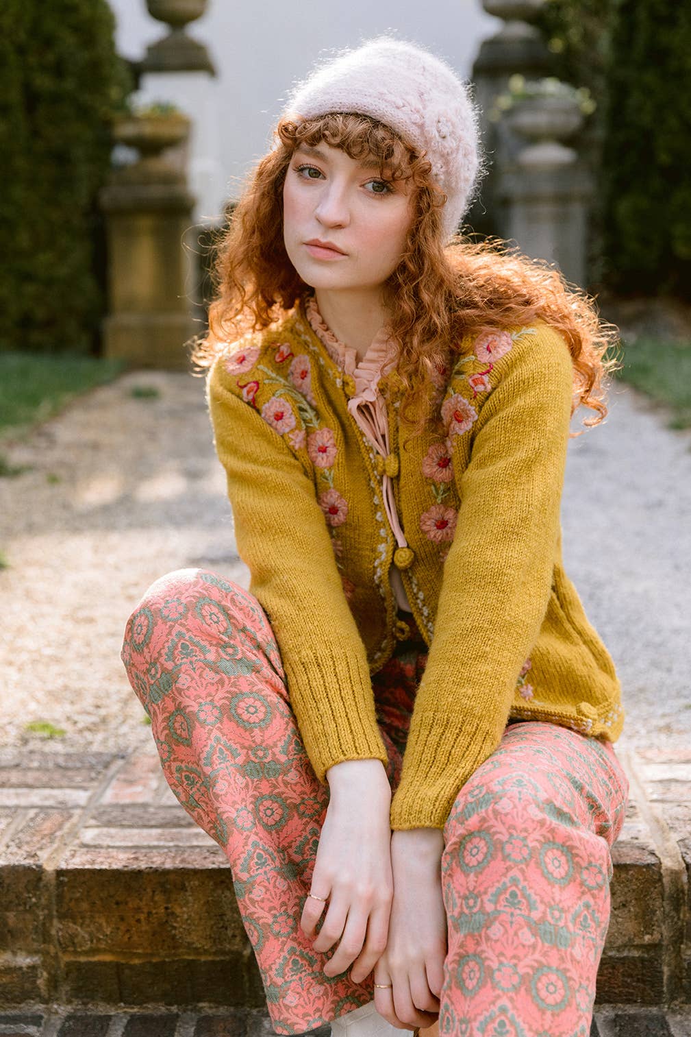 Rodna Mae Cloche för wholesale på Faire3