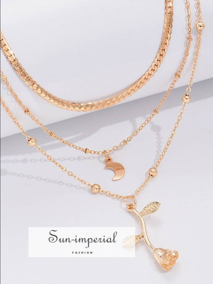 Drielaagse gouden ketting voor dames met maan en rozenbloem voor wholesale door Sun Imperial