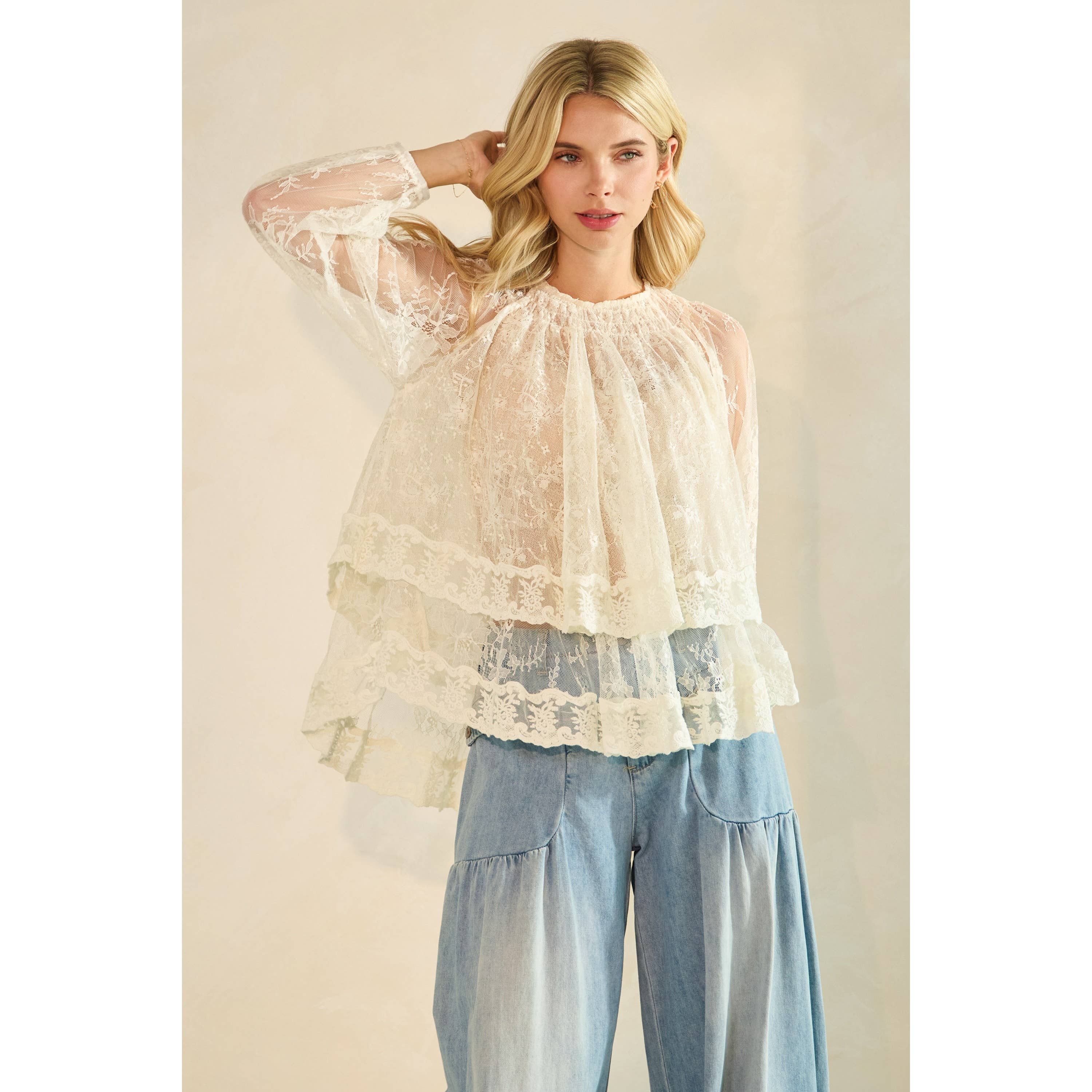 Veveret – Großhandel Tunika – Damen – Rüschen-Spitzen-Top mit langen Ärmeln0