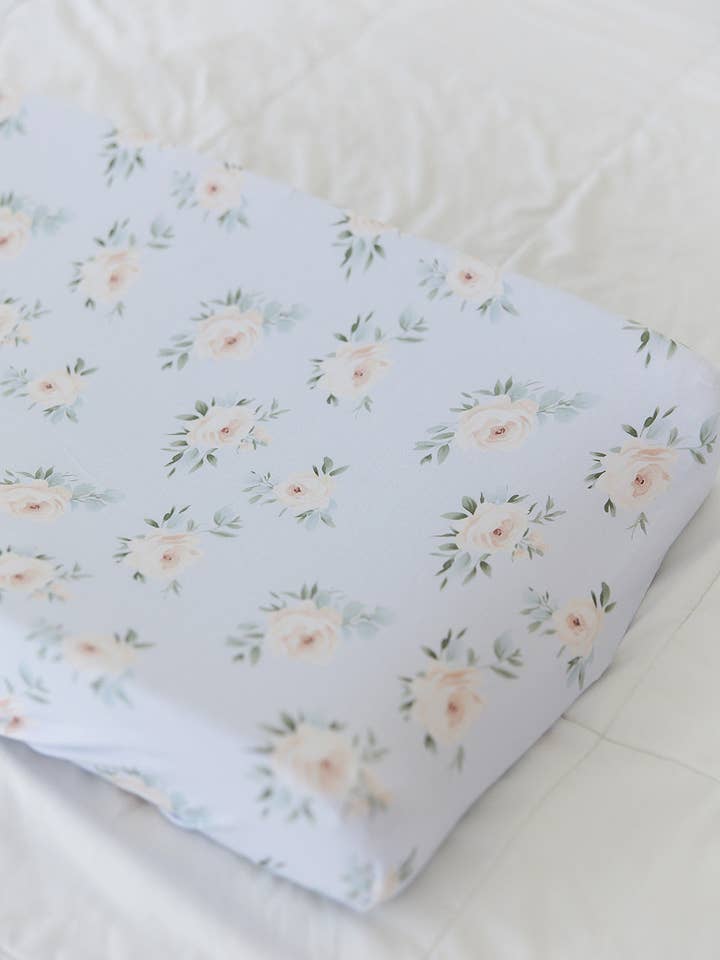 Cosette - Capa para Trocador por atacado de Blush Lotus