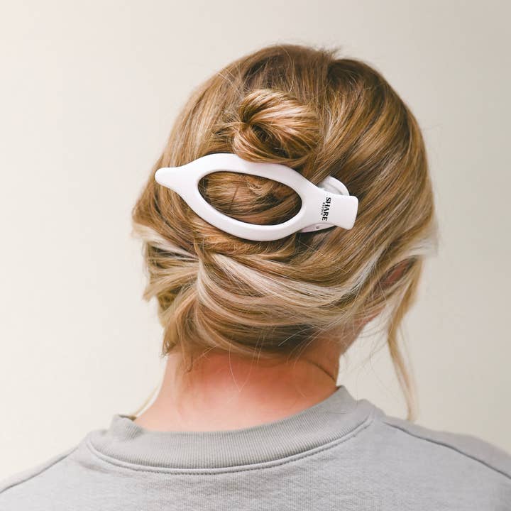 Share Studio - Wholesale Hair Clip - Women's - Pure White Matte Wide Lay Flat Clip