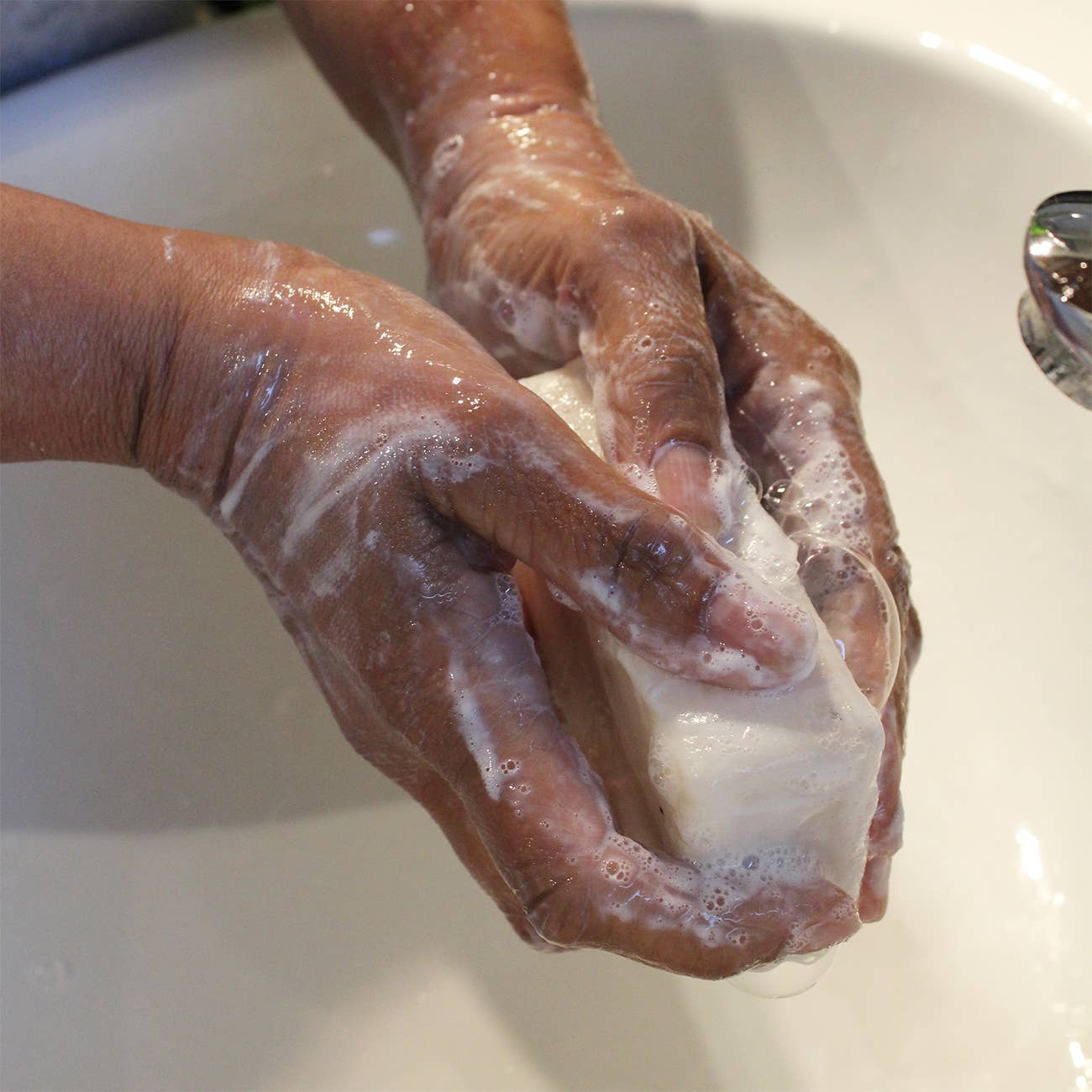 Storm Flowers Garden – wholesale Bar Soap – Rake & Lather | Amber & Sandalwood Soap Bar 190g3