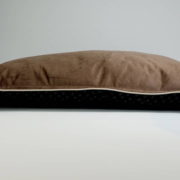 Hillfoot & Paws - Wholesale Pet Bed - Dog - Scuff Tough Handmade Dog Bed - Smooth Mocha2