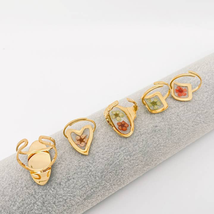 Mio Queena - Wholesale Cocktail/Statement Ring - 18K Gold Plated Stainless Steel Floral Ring - FGS/PDF