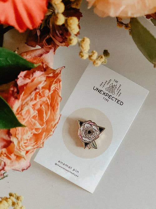 Pin Life in Bloom pour la vente par The Unexpected Type