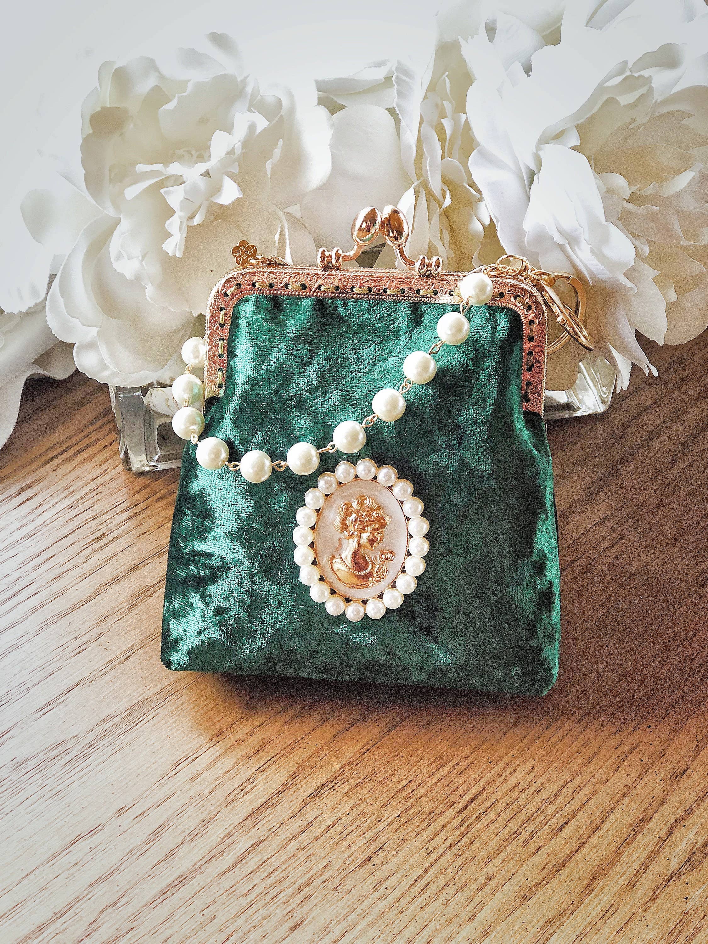 LeisTextileStudio - Wholesale Wallet - Women's - Handmade Velvet Vintage Kiss lock Handbag With Card Holder9