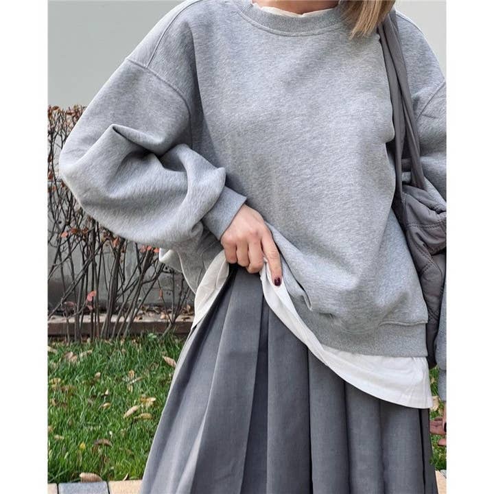 FurDecoration – wholesale Sweatshirt – Women's – Casual Loose Fit Solid Color Crewneck Long Sleeve Pullover Sweatshirt2