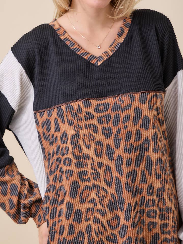 Celeste Clothing - Wholesale Knit Top - Women's - WOMEN'S RIB COLOR BLOCK ANIMAL PRINT LONG SLEEVE TOP35