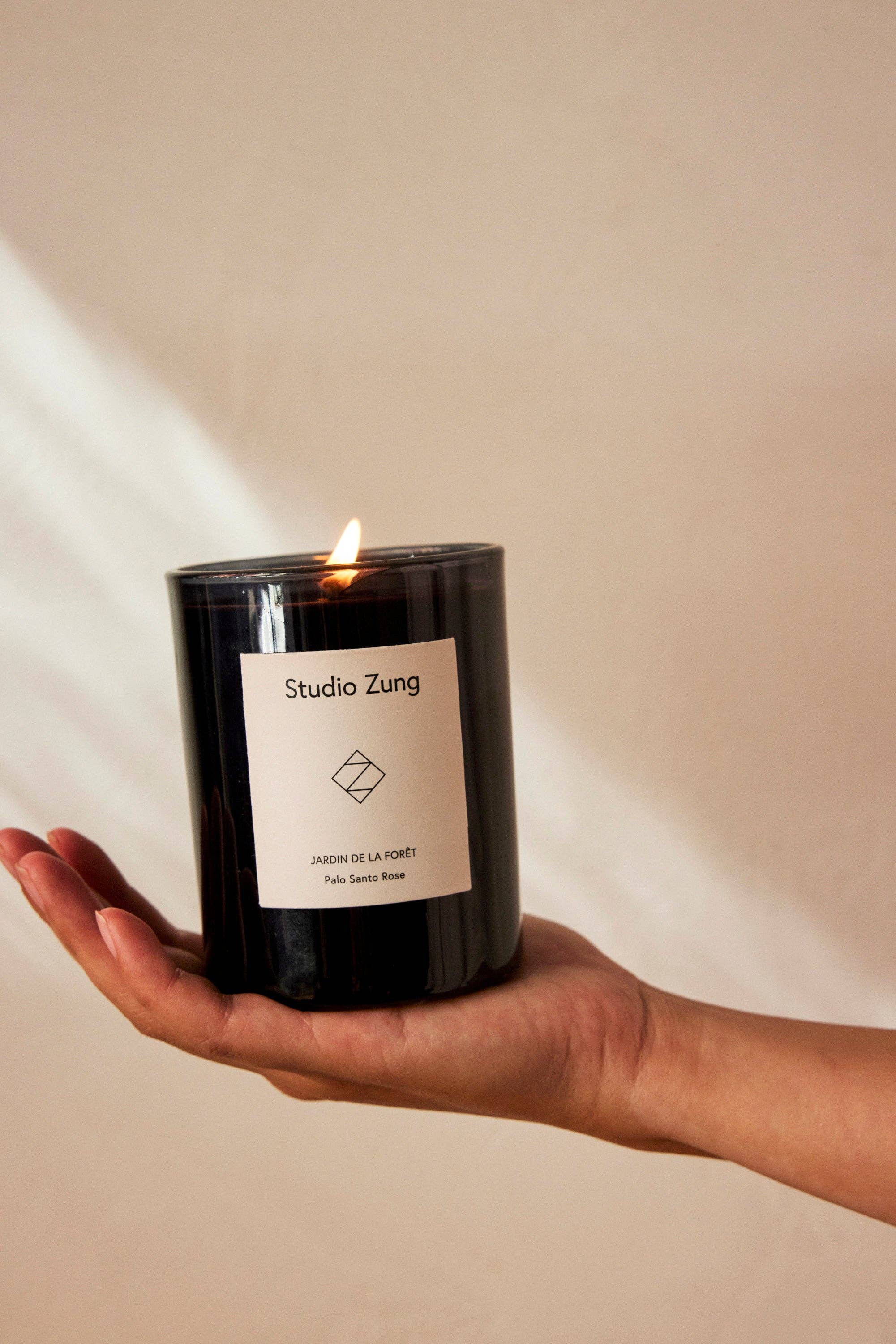 Shop Zung - Vente Bougie en bocal - Bougie parfumée Studio Zung | Nº1 Jardin de la Forêt2
