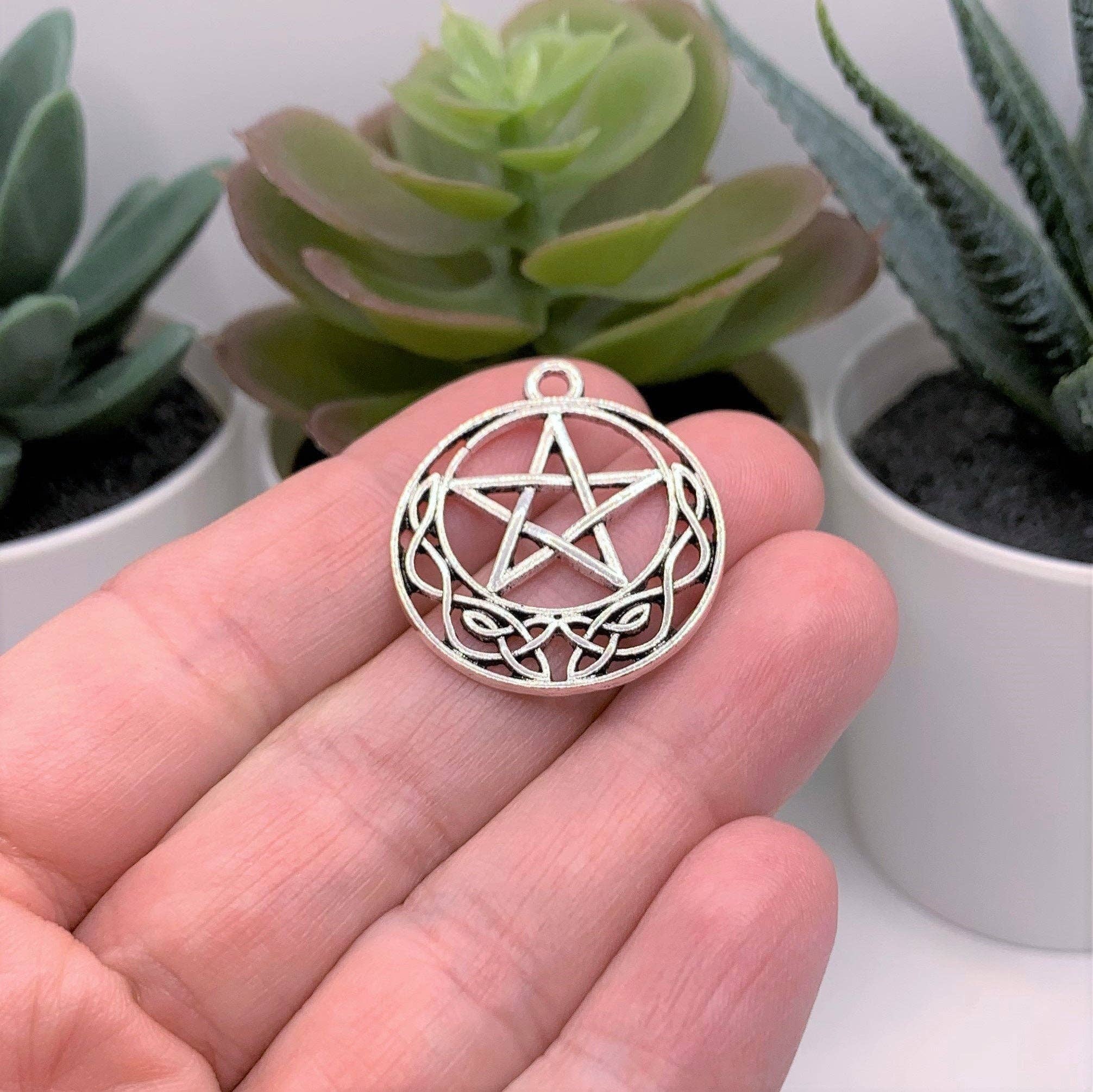 Guerrilla Charm - Wholesale Individual Charm/Pendant - Silver Celtic Knot Pentacle Charms, 31x26mm1