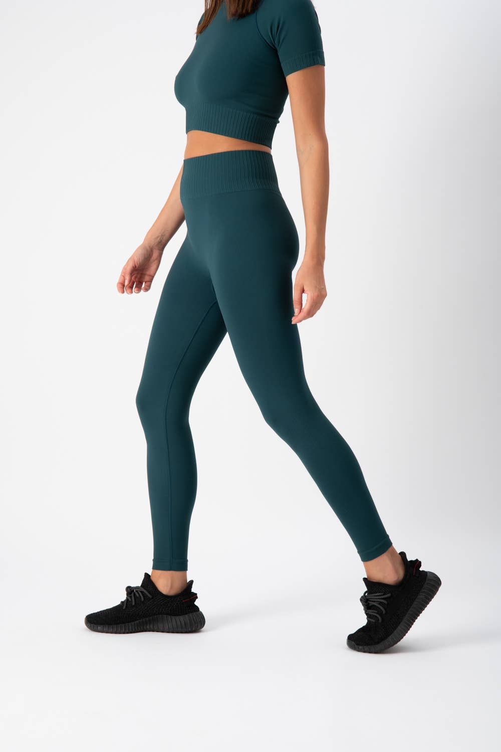 HEART and SOUL - Wholesale Activewear Set - Women's - Set Cross Donna Forest Green | Heart and Soul7