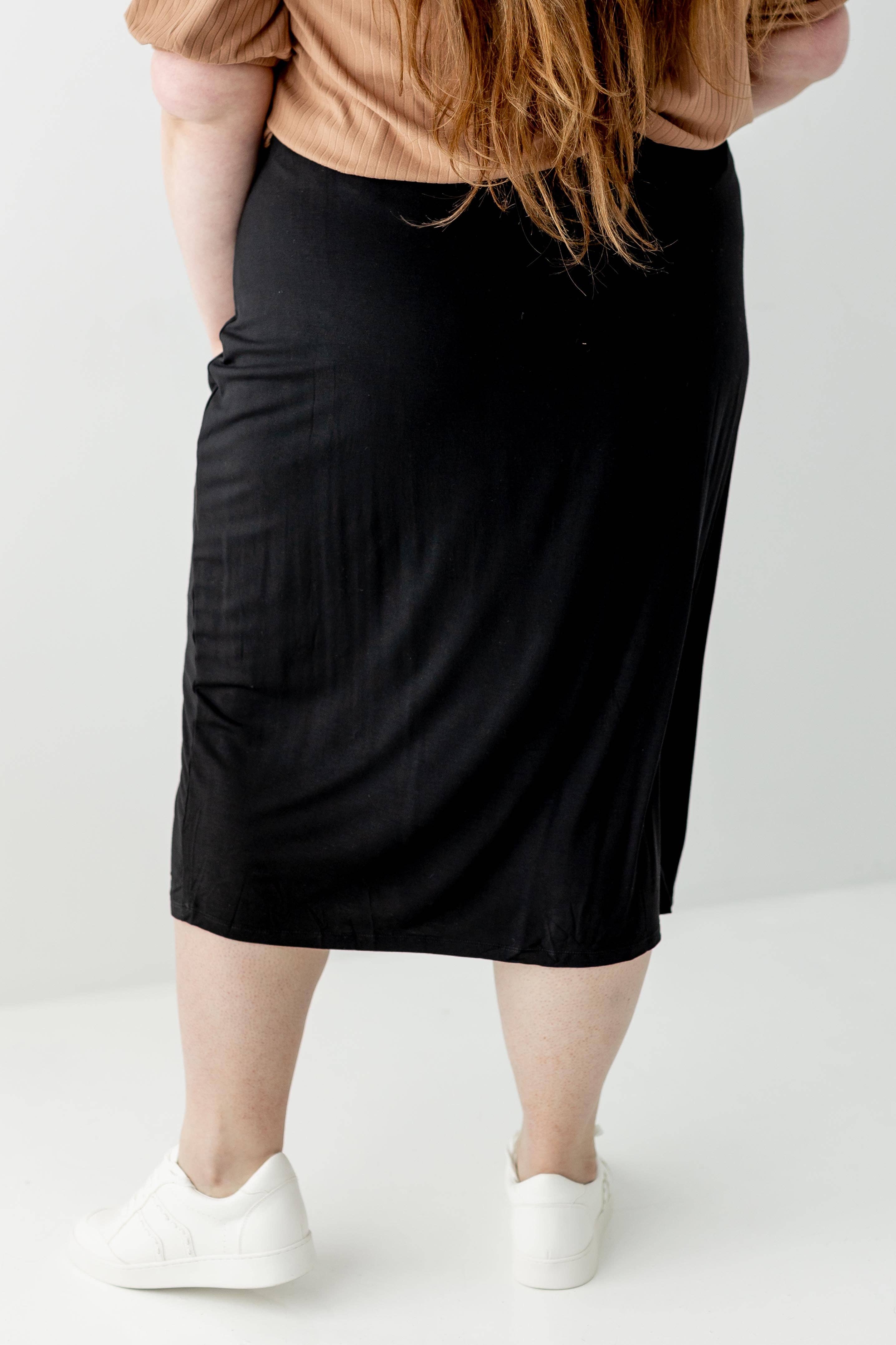 Black 'Sasha' Knit Midi Skirt for wholesale on Faire15