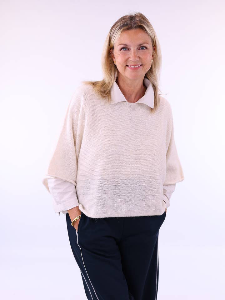 Cadenza Italy Ltd – wholesale Knit top – Women's – Alpaca Blend Short Tunic Top2