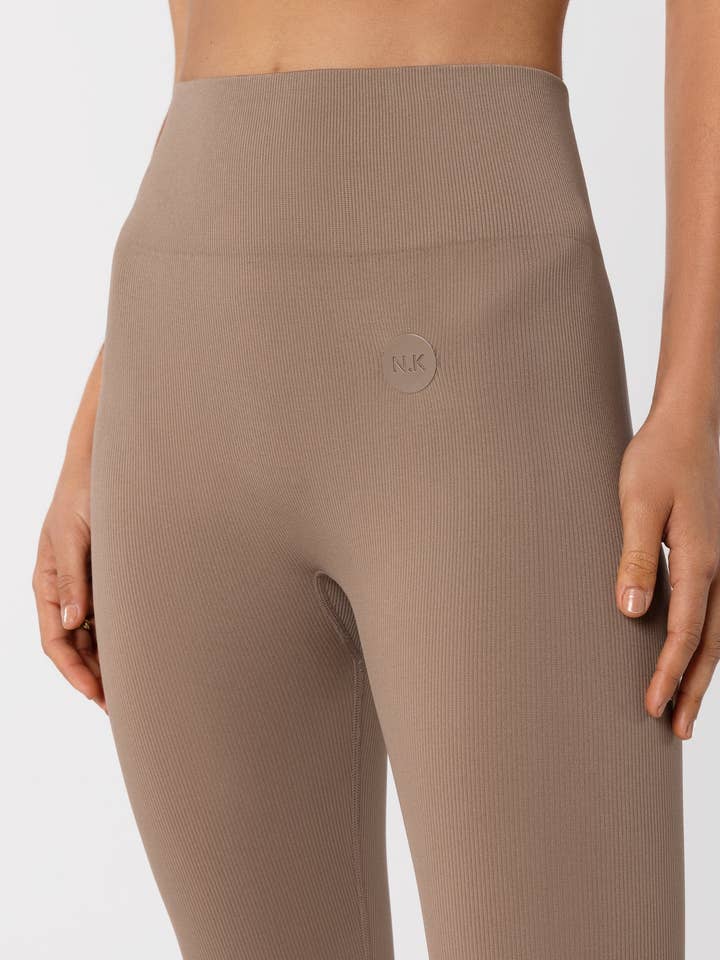 Nicky Kay - Wholesale Athletic/lounge leggings – Women's - Seamless Leggings - Taupe4