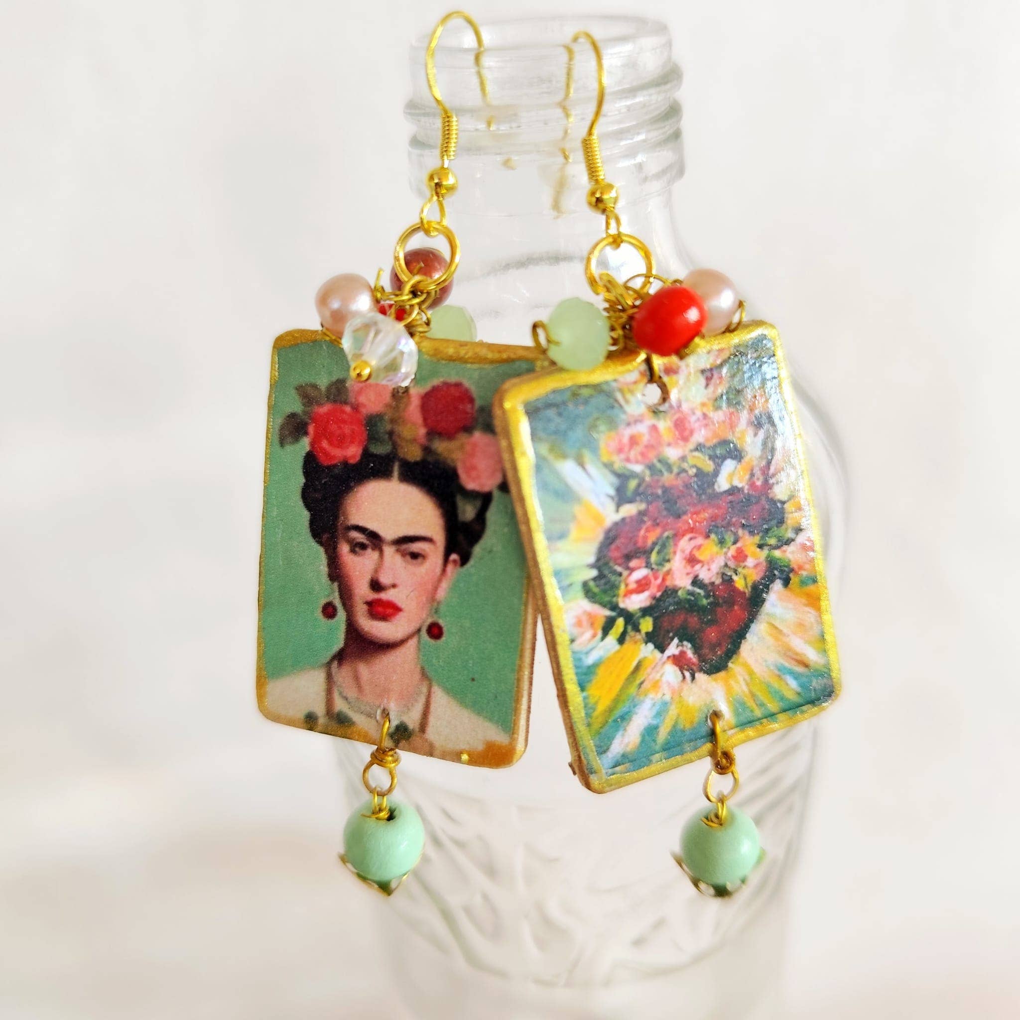 Wild & Free - Wholesale Dangle Earrings - Pendientes asimétricos de Frida Kahlo1
