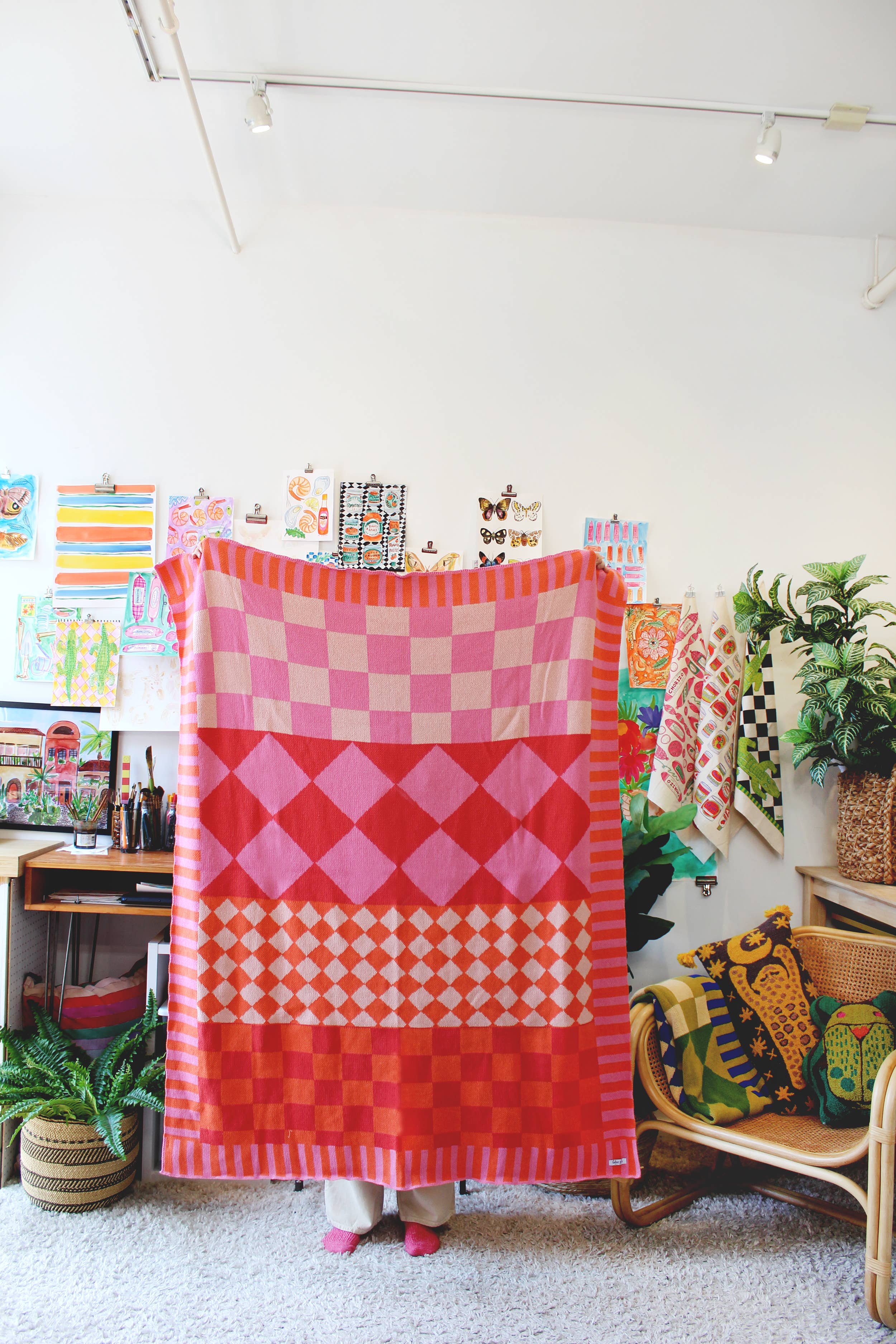 Calhoun & Co. - Wholesale Throw blanket - Diamond Checkerboard Pattern Mix & Match Knit Throw Blanket0