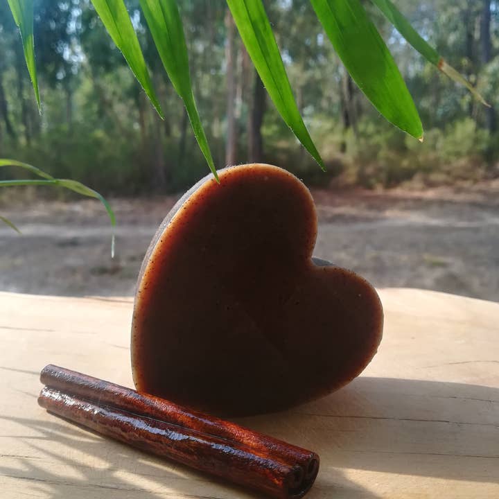 Handmade Cinnamon Heart Soap for wholesale by Da Minha Casinha
