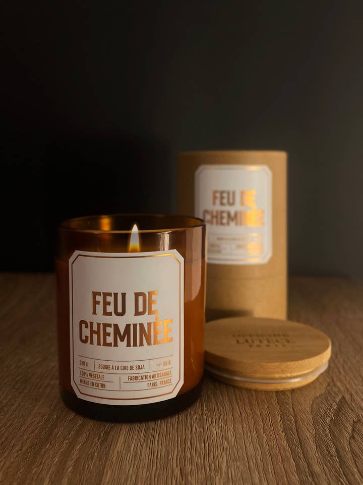 Geurkaars Open Haard - 220 g voor wholesale door Officine Lutèce