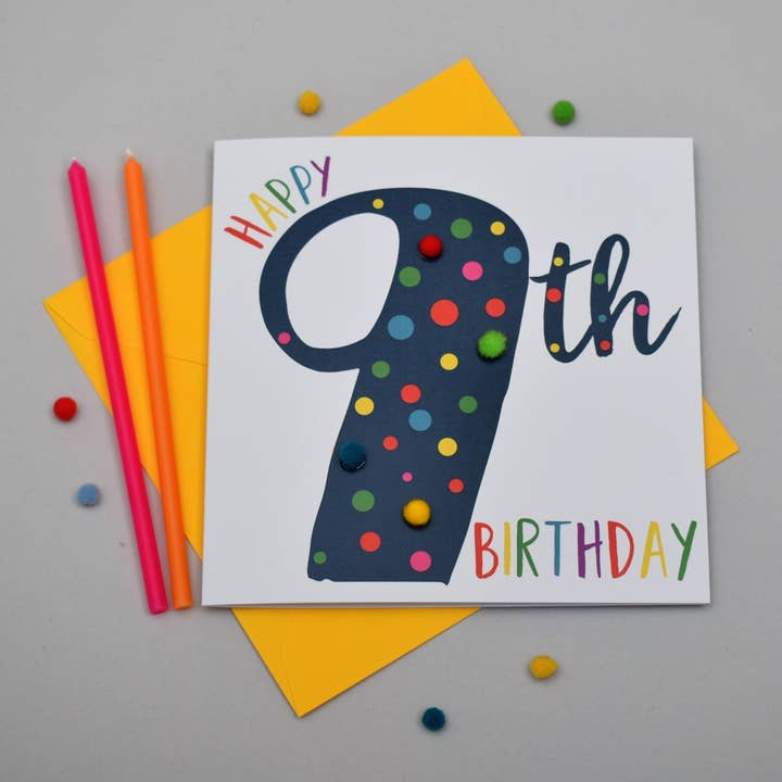 Biglietto di auguri, 9 anni, blu, buon compleanno, impreziosito da pompon per la vendita all'ingrosso da parte di Claire Giles Ltd