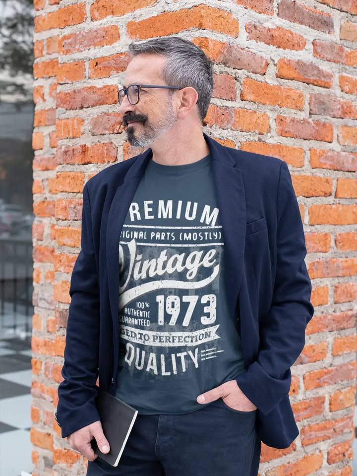 ULTRABASIC - Graphic 1973 Aged to Perfection födelsedagspresent-t-shirt för män för wholesale av ULTRABASIC