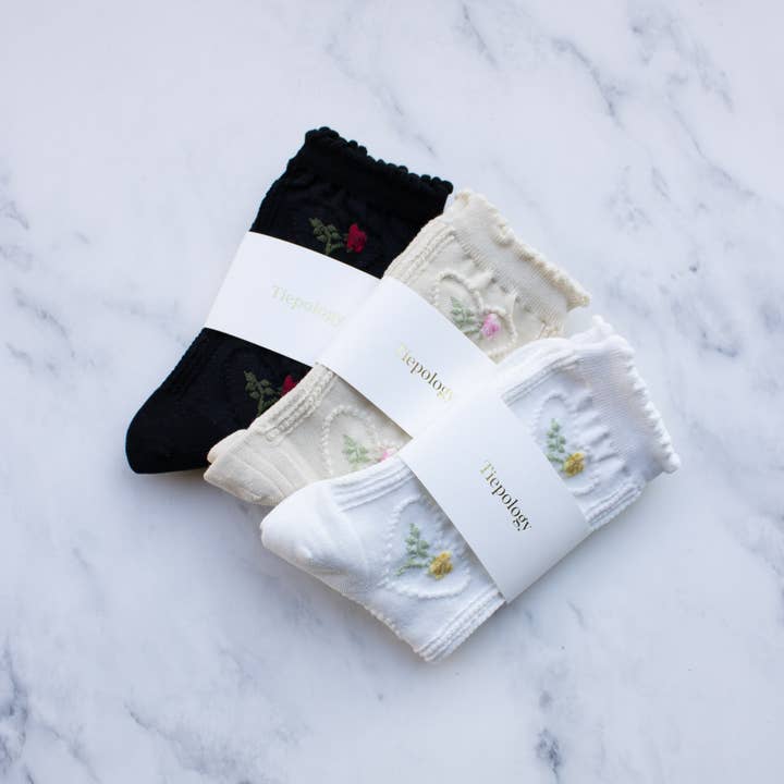 Tiepology – Meias - Mulher por atacado – Meias Casuais Femininas Vintage com Rosas e Corações6