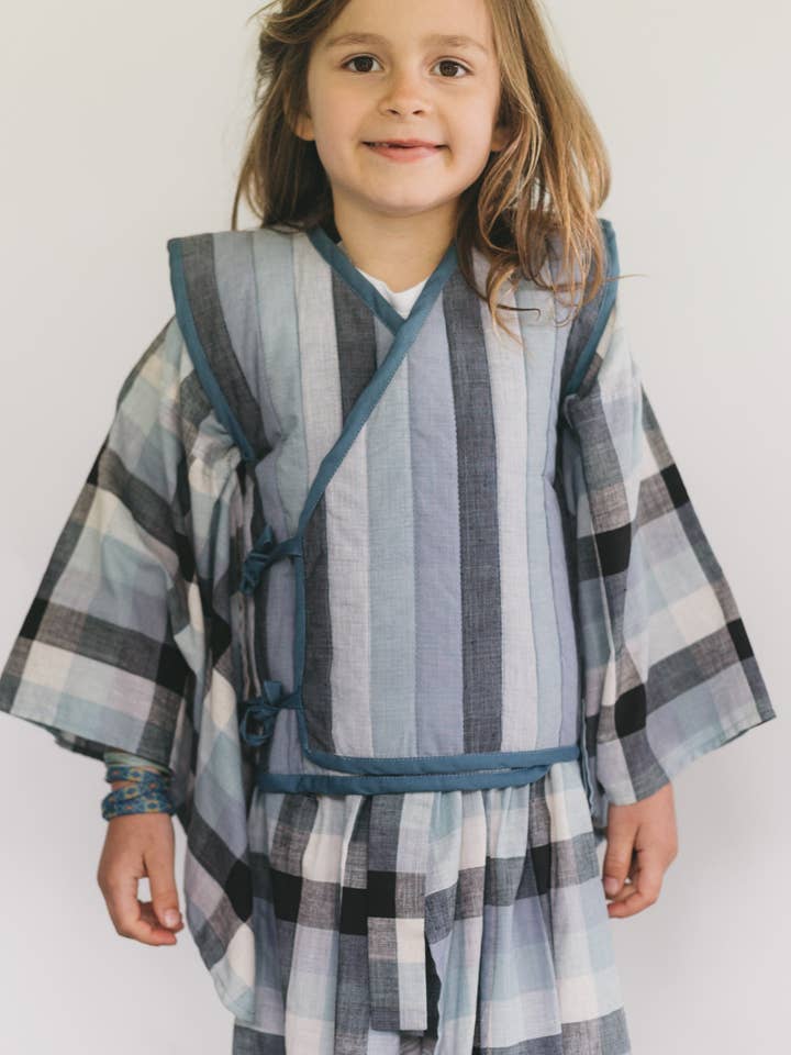 Folkwear – wholesale Costume – Child – 136 Children's Kimono & Vests7