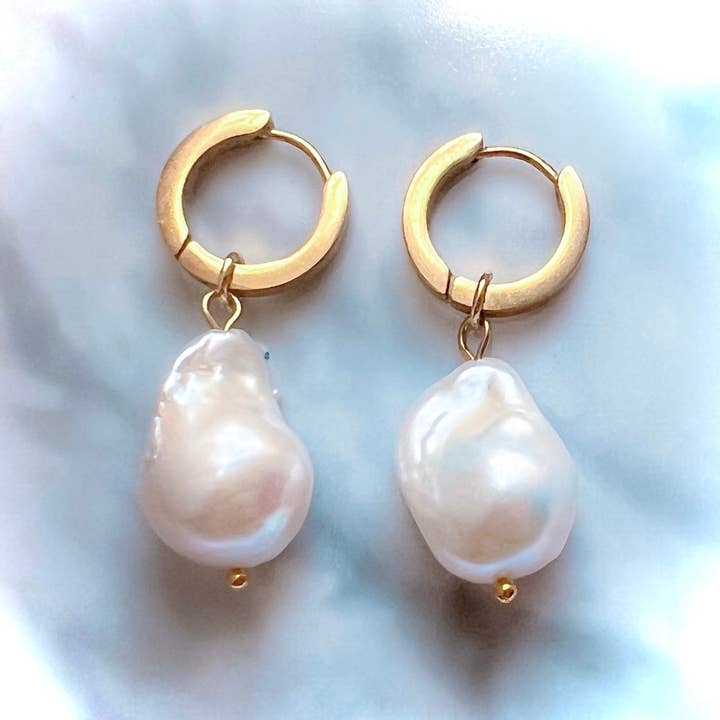 Baroque Pearl earrings for wholesale by Anjewelz.co