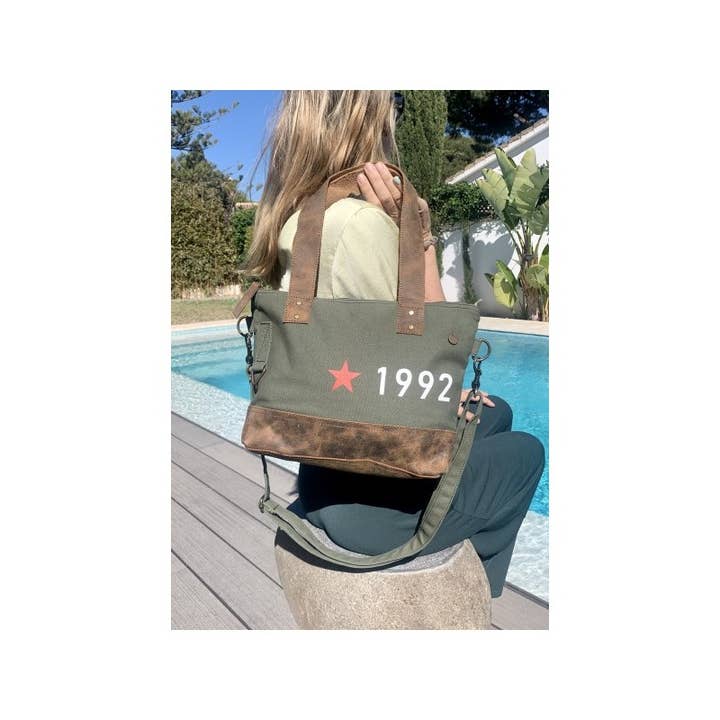 Casa Natura Design SL - Wholesale Shoulder Bag - Unisex - ELIZA EL03 High-Quality Leather Functional Bag