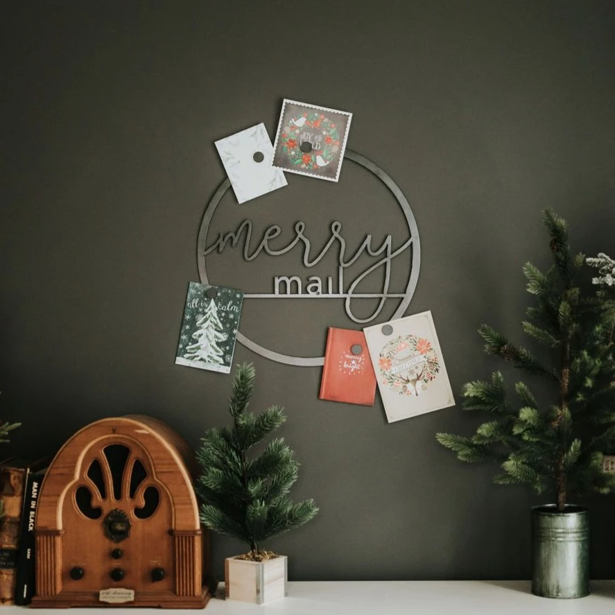 Keystone Steel Co. - Wholesale Christmas Wall Art - "Merry Mail" Magnetic Christmas Card Wreath - Script0