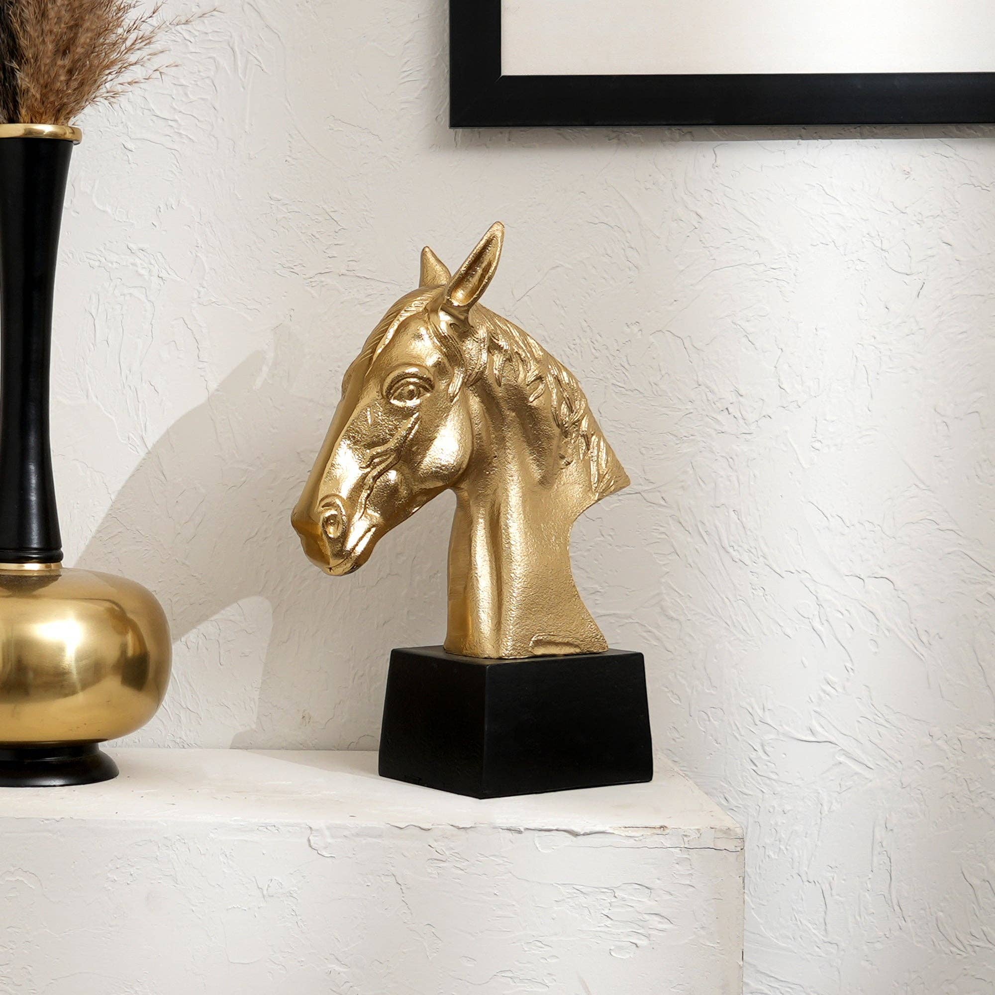 ExpoBazaar - Venta al por mayor Artículo decorativo de mesa - Escultura de Caballo | Elegante Figura Pulida en Oro | 10,7"