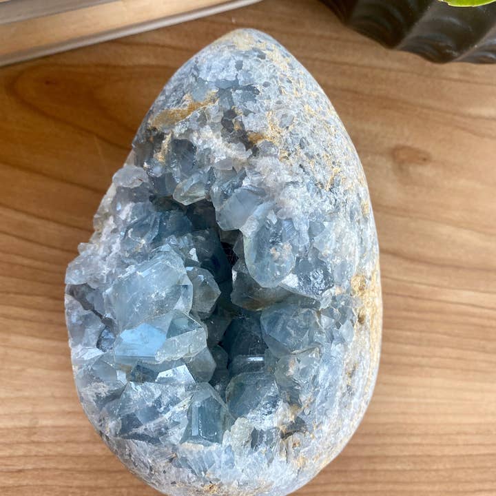 BLÅ CELESTIT #2 for engroshandel hos Roman Grey Co.