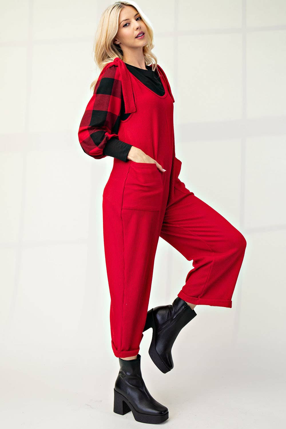 Celeste Clothing – Großhandel Jumpsuit – Damen – Plus-Size verstellbarer Rippen-Overall mit Fronttaschen - CP4387357