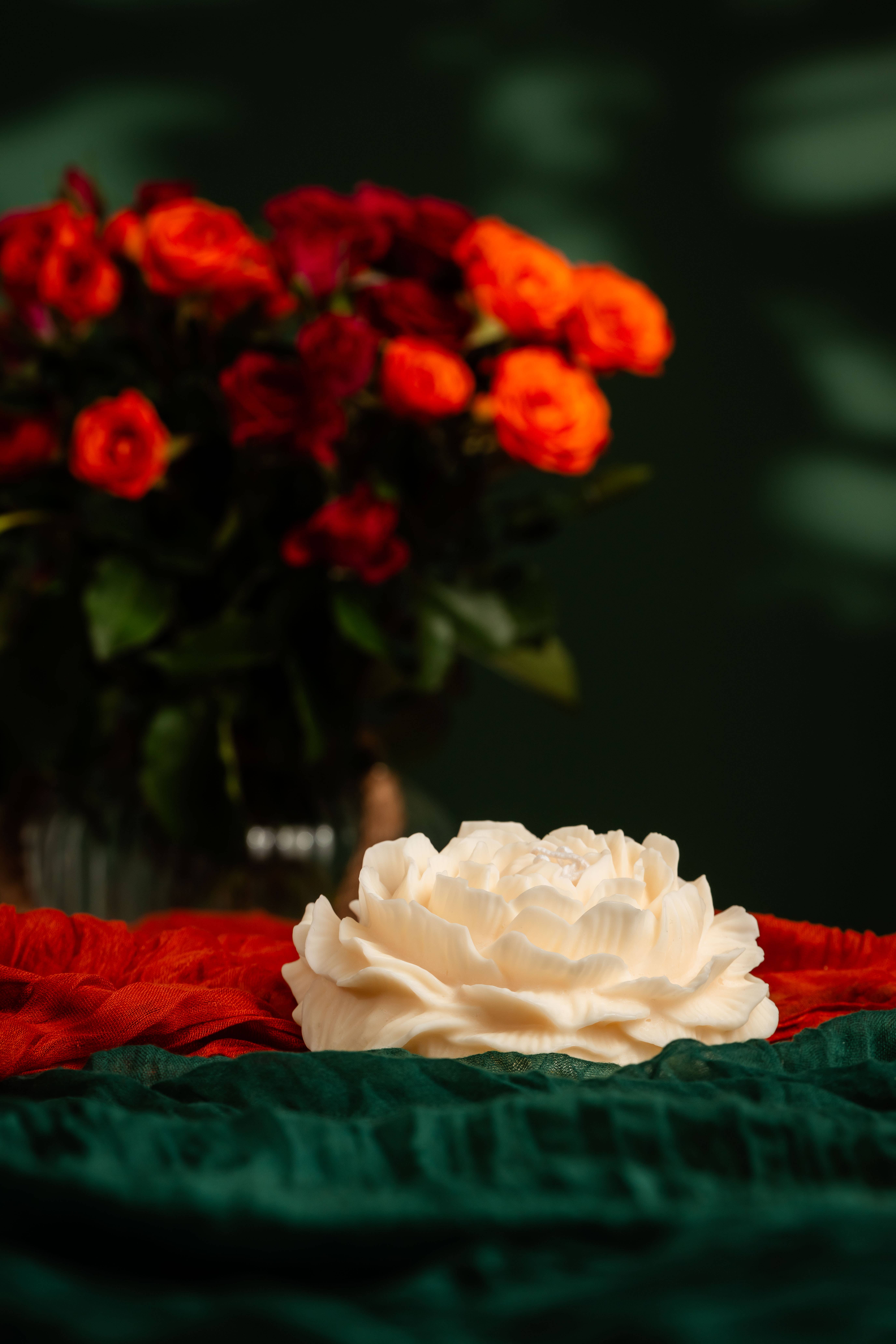 Allure CA - Wholesale Novelty Candle - Large Peony Blossom Candle – Bold & Elegant Decor3