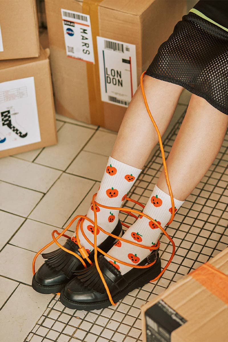 7DAYSSOCKS - Wholesale Socks - Women's - Women's Crew Halloween Emoticon Socks6
