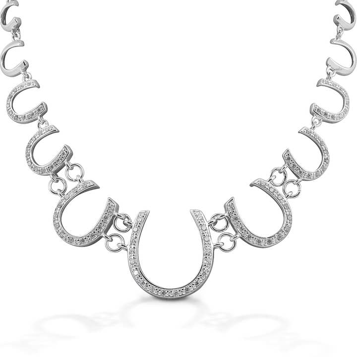 Collier Kelly Herd à plusieurs fers à cheval en argent sterling pour la vente par Kelly Herd Jewelry