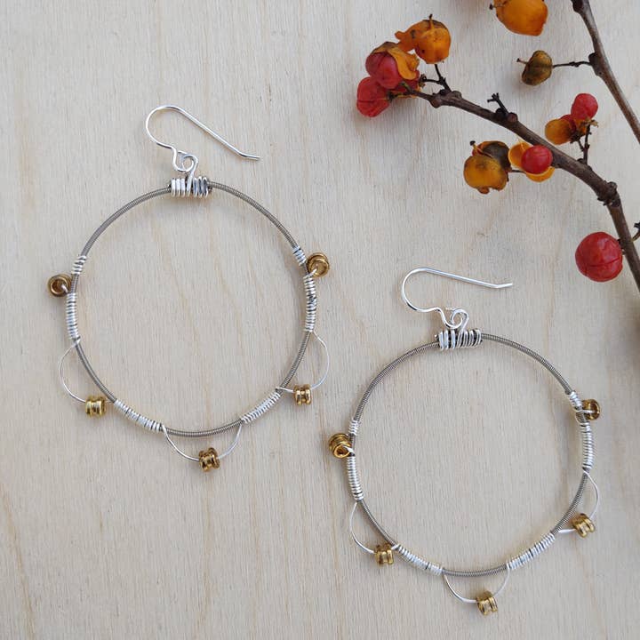 Boucles d'oreilles pour la vente par Stringin' Along with ME