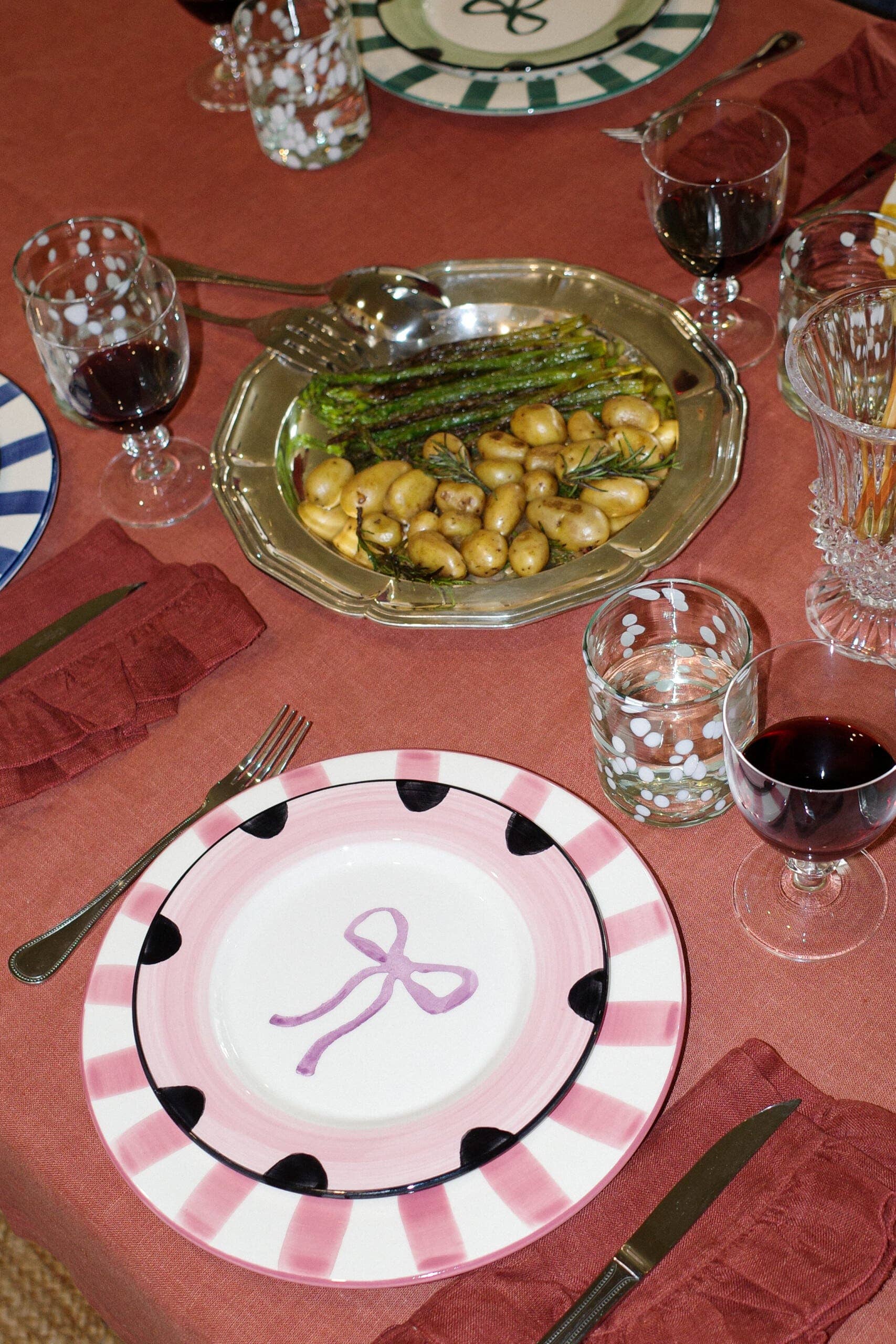 ACTOS - Vendita all'ingrosso Piatto - Piatti da tavola in ceramica Circo decorati a mano4