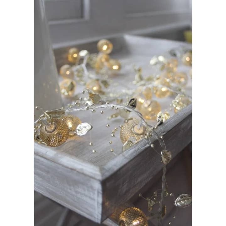 Lumina Of London AU - Wholesale String lights - Ora String Lights - Glowing Orbs Along A Delicate Chain2