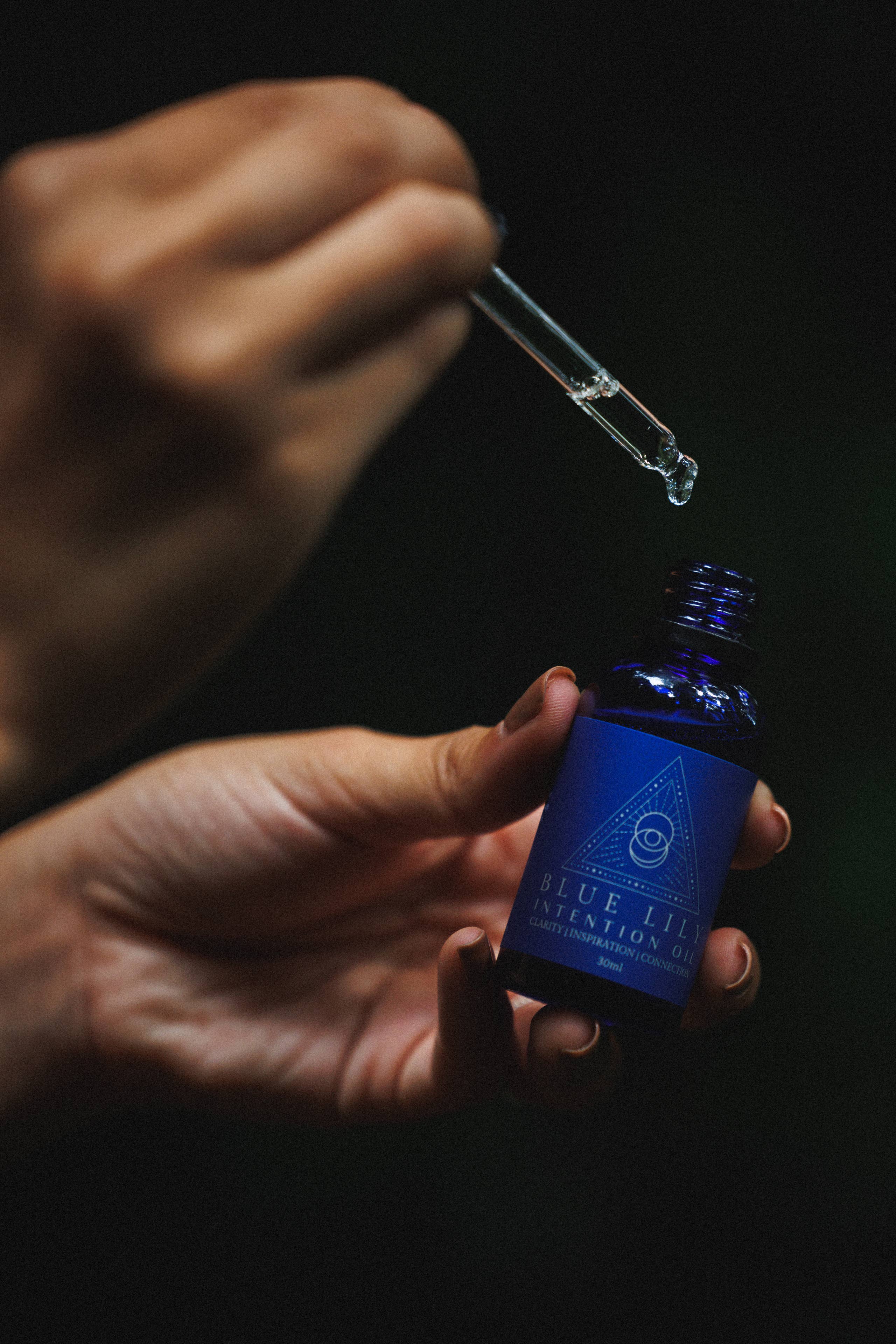 Blue Lily Healing - Wholesale Bad/lichaamsolie - Blue Lily (Blauwe Lotus) intention olie7