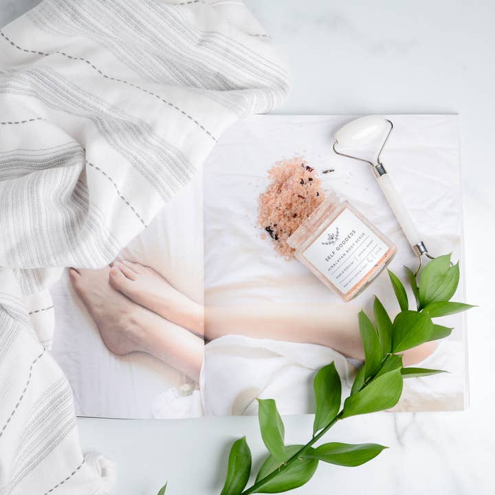 Self goddess – Großhandel Körperpeeling – Floral Goddess Körperpeeling mit Kristallen4